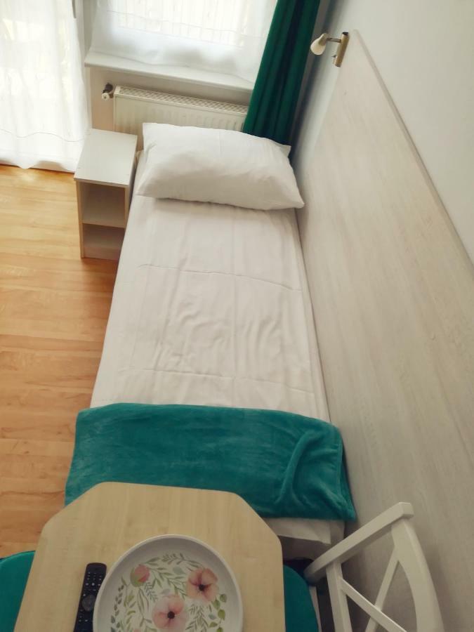 Pokoje Goscinne Jutrzenka Swarzewo Buitenkant foto